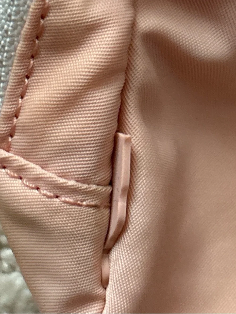 Lululemon Everywhere Belt Bag Melon Sorbet Light Pink White Trim/Zipper 2L